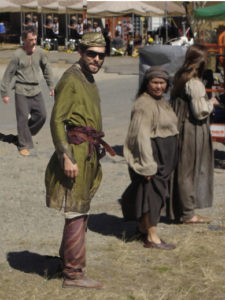 Extras in Costume - myartismylife Extras in Costume - myartismylife