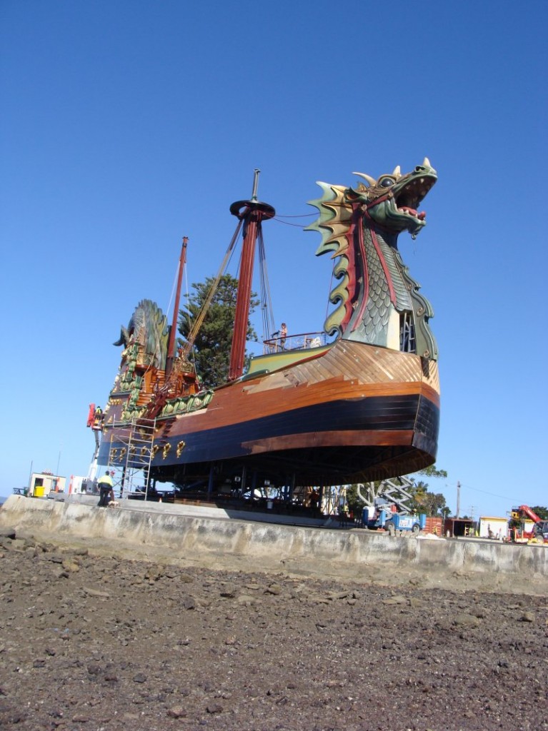 The Dawn Treader hanging over shore - AussieAnnie The Dawn Treader hanging over shore - AussieAnnie