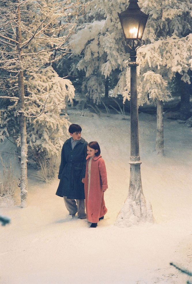 narnia chronicles edmund pevensie hadrianus farol skandar georgie keynes nouvelles elbakin cronicas strega narniaweb erial cair paravel